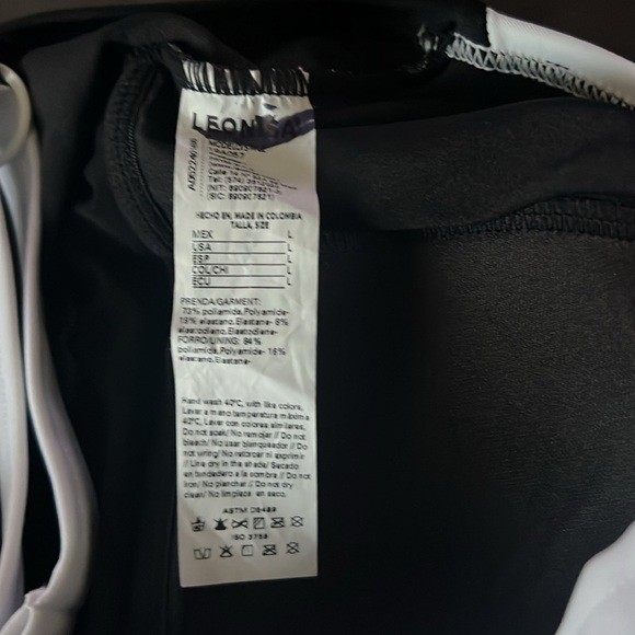 LEONISA One Piece Swimsuit with Slimming Compression - Picture 8 of 11